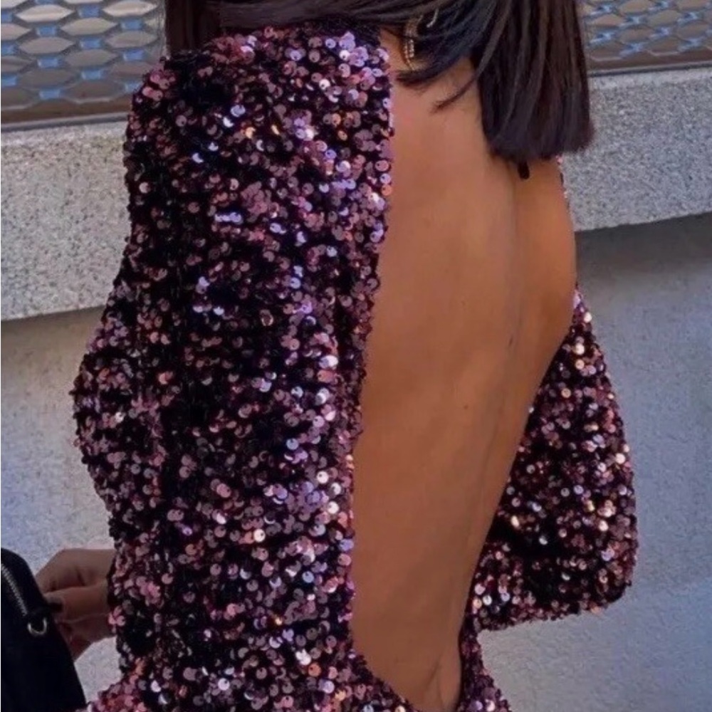 ZARA Sequin Long Sleeve Dress with open back - Picture 4 of 9